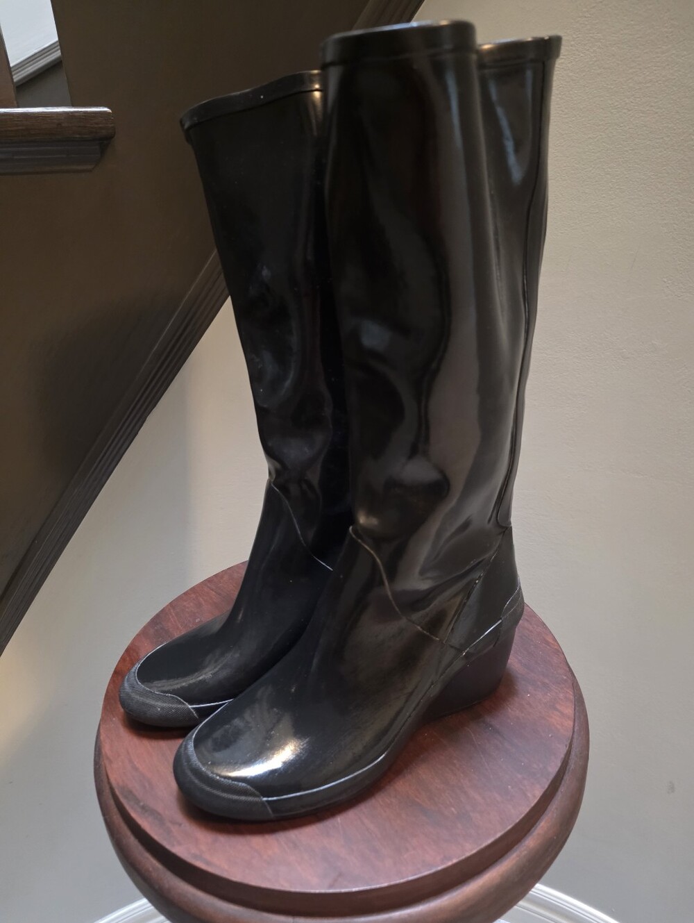 Cougar Epic Black Glossy Waterproof Rain Boots with Green Zippers Size 8